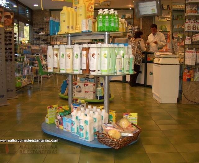 Mallorquina de estanterías farmacia