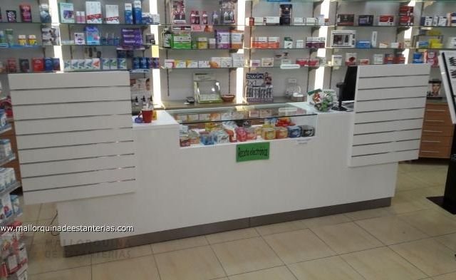 Mallorquina de estanterías farmacia