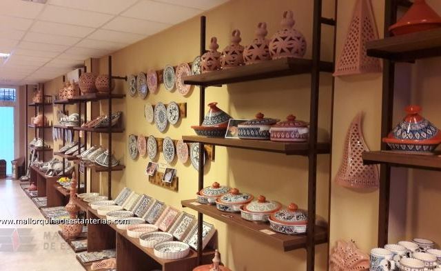 Mallorquina de estanterías estantería con productos