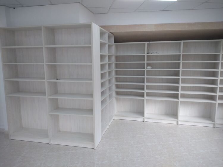 estantería blanca estanco
