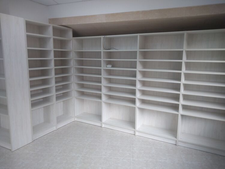 estantería blanca estanco